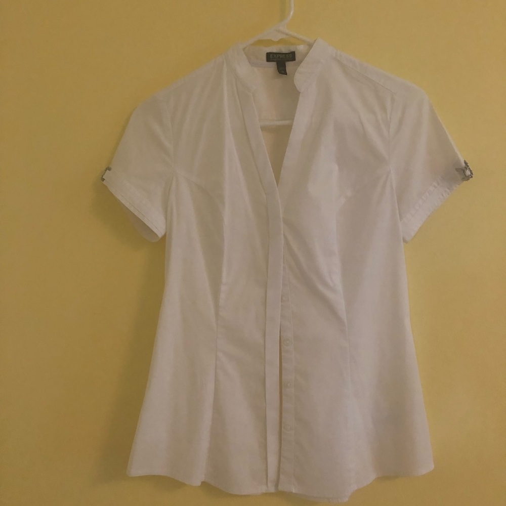 White button down short sleeve top